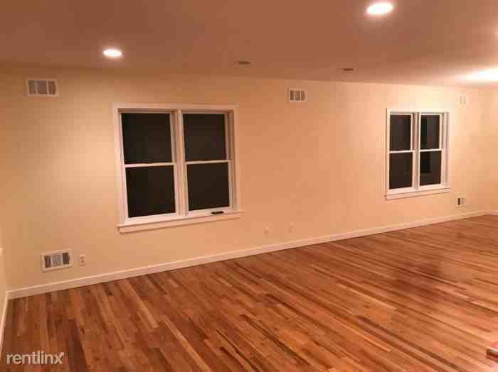 Newly Renovated 2 Bedroom 1.5 Bathroom Duplex on 1st 2nd Fl - Laundry - Rye - Photo 3 of 10