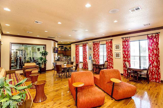 12230 Vance Jackson Rd - Photo 2 of 10