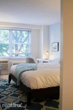 Luxury 1 Bedroom Apartment with Balcony - Full Amenties, Stamford CT - Photo 2 of 6