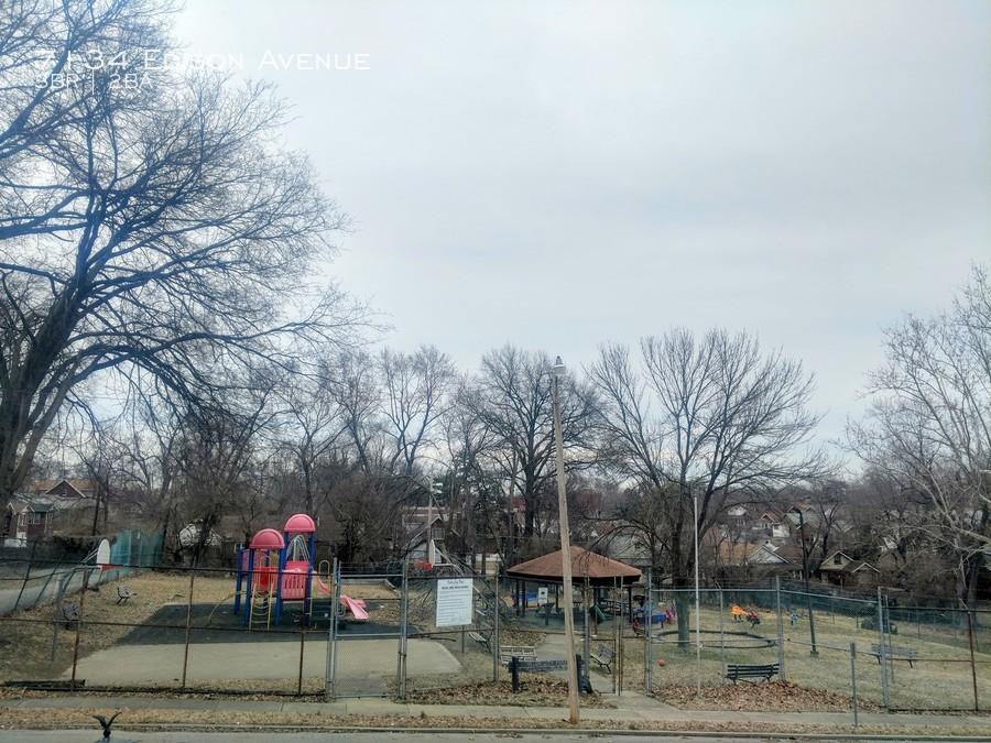 7134 Edison Ave - Photo 3 of 20