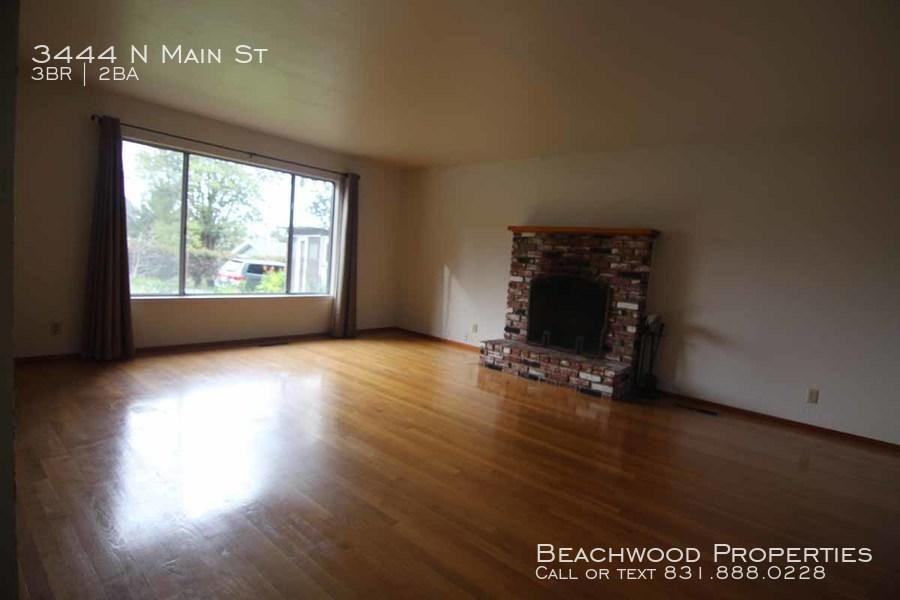 3444 N Main St - Photo 3 of 10