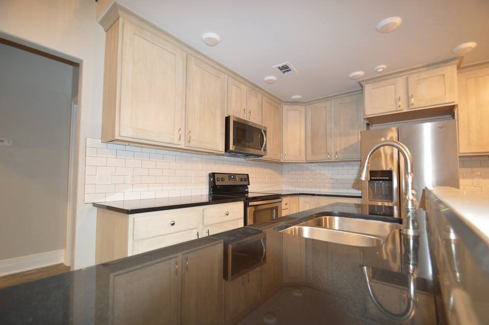 204 W 1St St - Photo 2 of 47