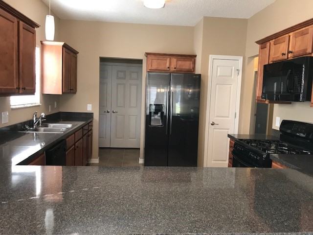 12953 Churchill Dr - Photo 2 of 8
