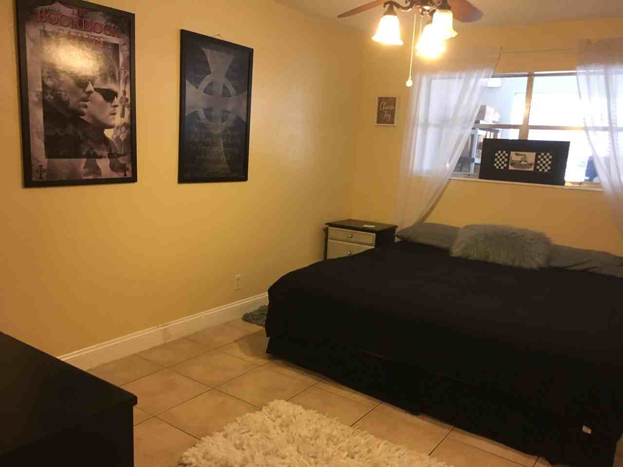 Tyrone Blvd c3, Saint Petersburg, FL 33710 Room for 700/month Zumper