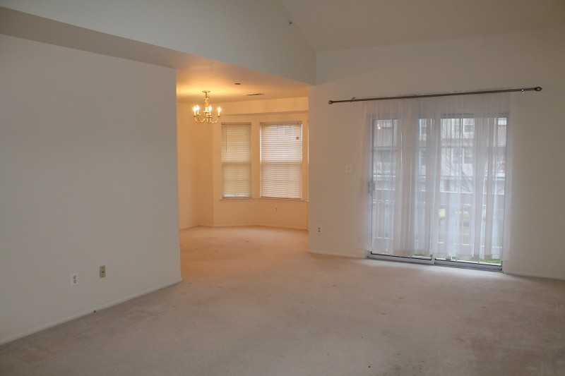 24 Pasture Ct - Photo 3 of 12