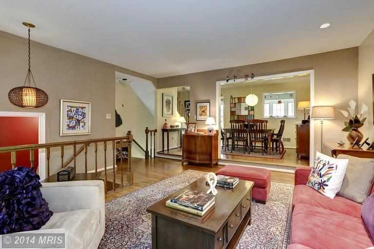 1111 Fairview Ct - Photo 2 of 14