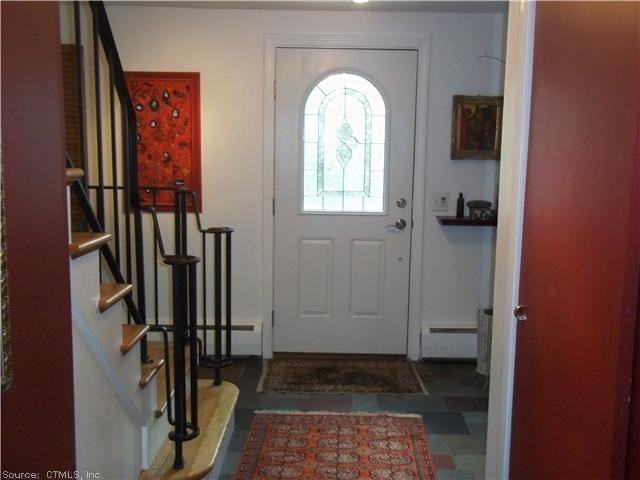 4 Timber Ln - Photo 3 of 32