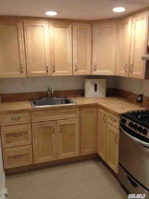 77 Dollard Dr - Photo 2 of 6