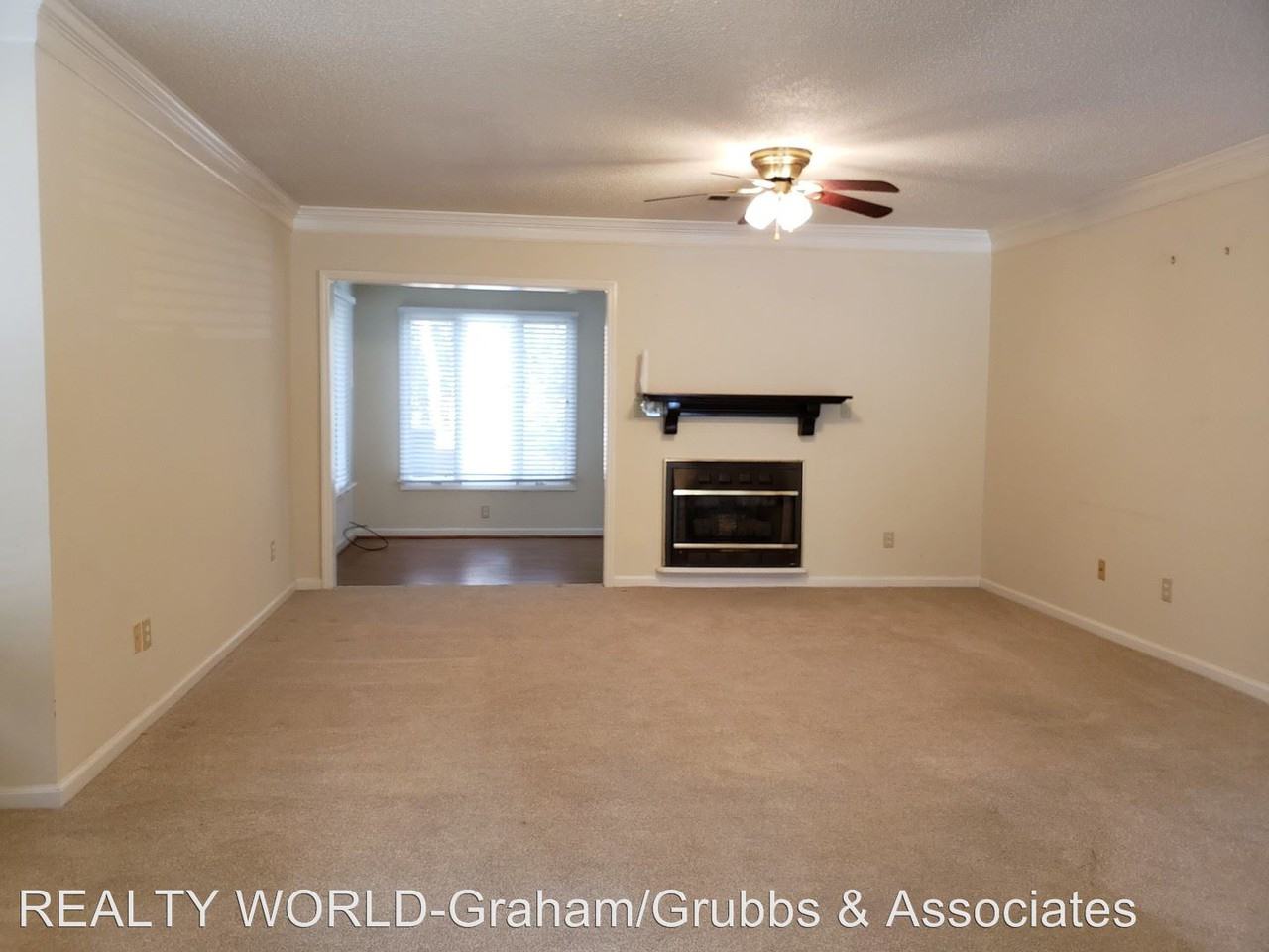 604 Sherbrooke Cir - Photo 2 of 9