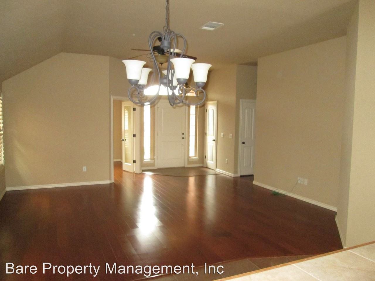 2917 Line Dr - Photo 2 of 15