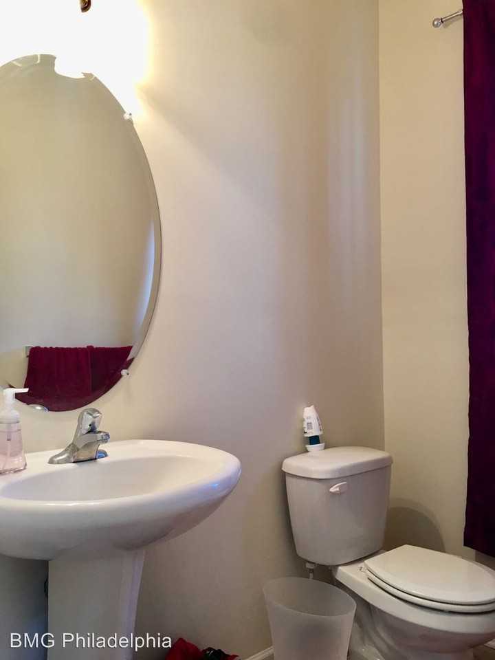 331 Ross Ct - Photo 3 of 16