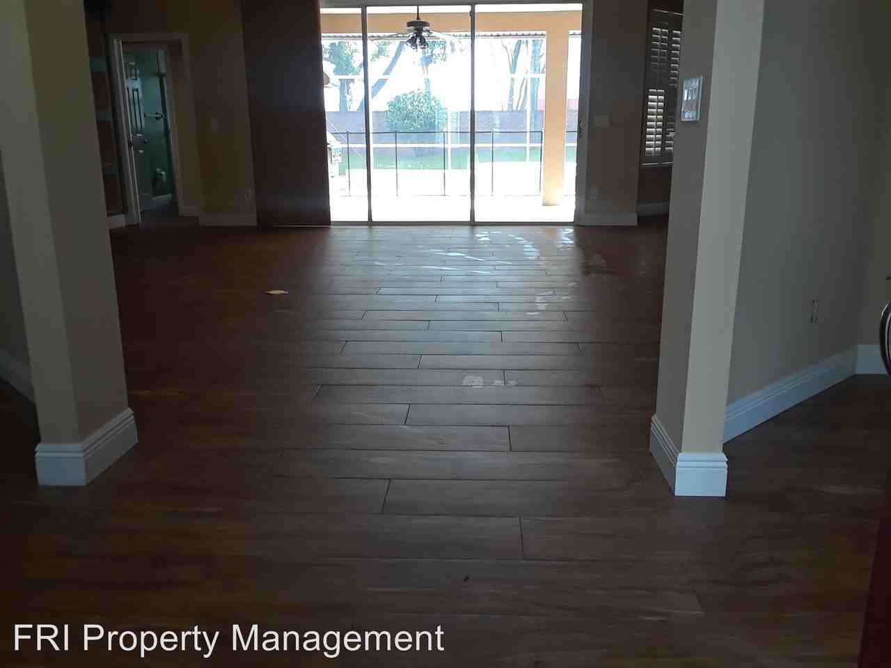 5339 Hawford Cir - Photo 3 of 22