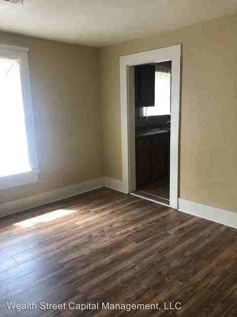 4222 Sullivan St - Photo 2 of 6