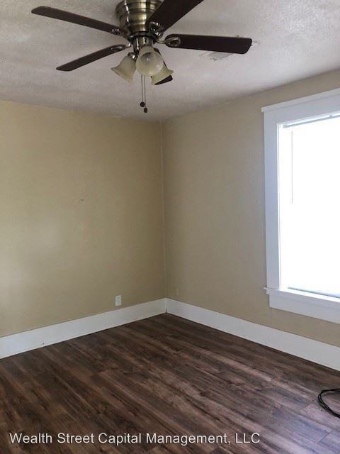 4222 Sullivan St - Photo 3 of 6