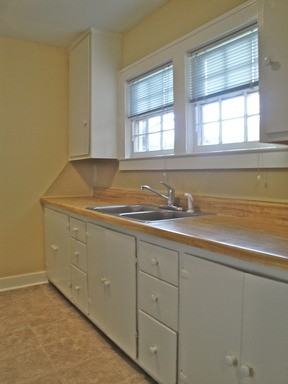 1909 Old Murfreesboro Pike - Photo 2 of 15