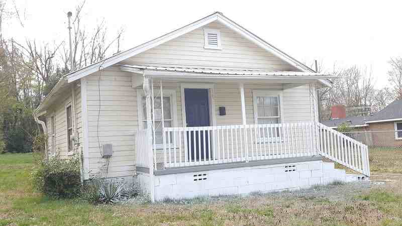 1205 N Boyce St - Photo 2 of 16