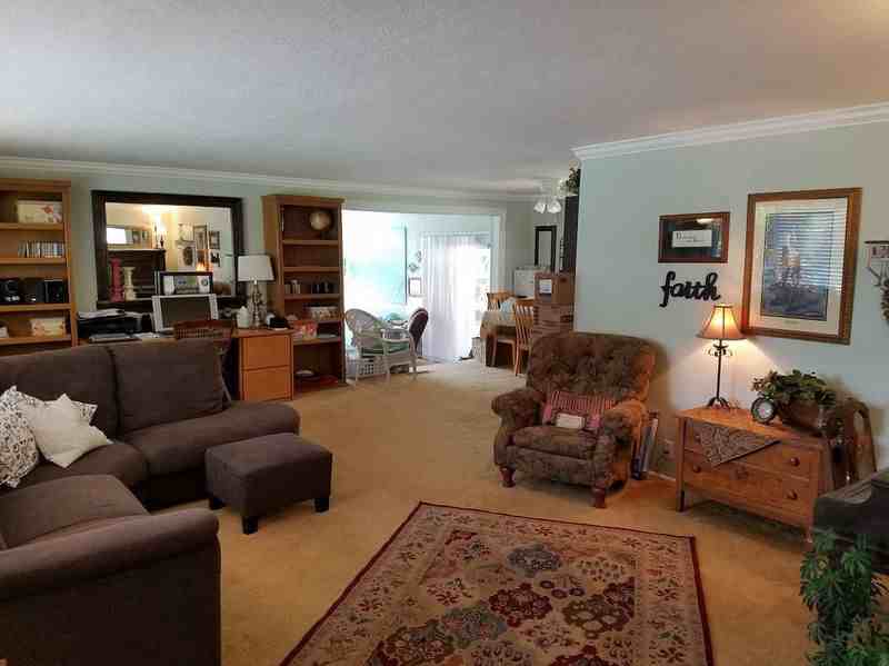 595 E Sumac Ave - Photo 2 of 10