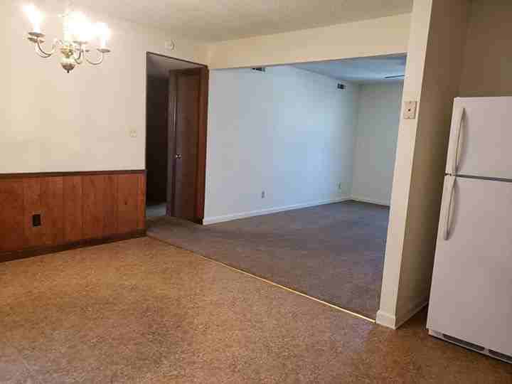 2813 Whitener Street - Photo 3 of 8