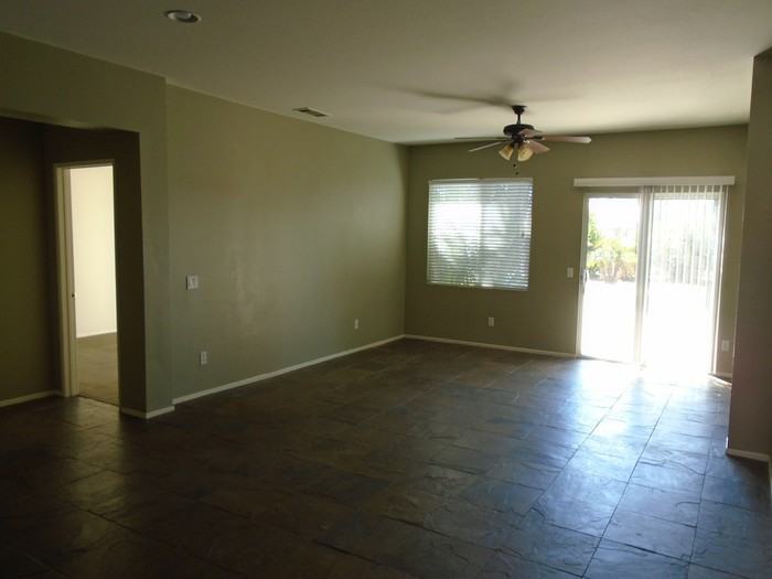 32875 Dupont St - Photo 3 of 12