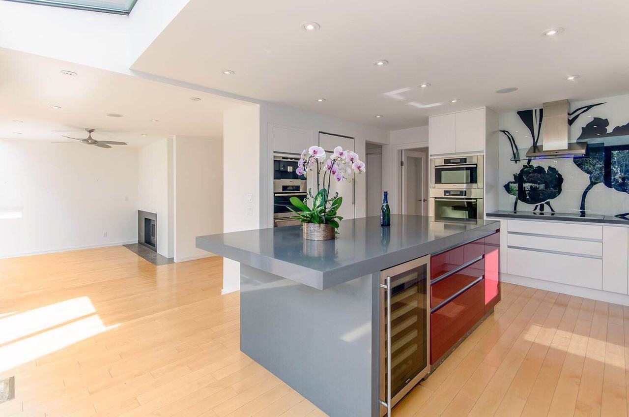 5759 Alma Street - Photo 2 of 11