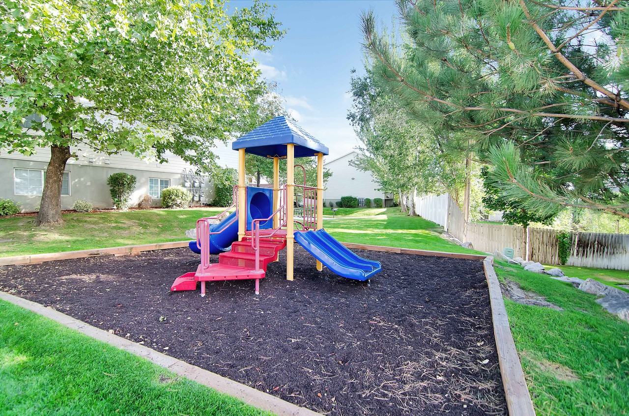 Cherry Lane Apartment Homes - Photo 2 of 39