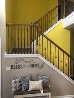 611 Red Oak Ln - Photo 3 of 16