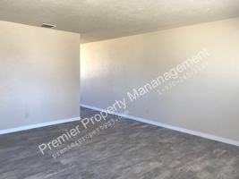 featured image of 418 N 17th St