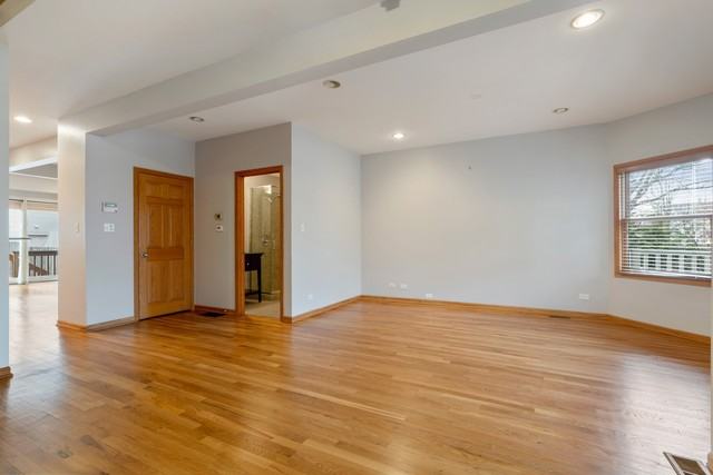 1930 W Wolfram St - Photo 3 of 47