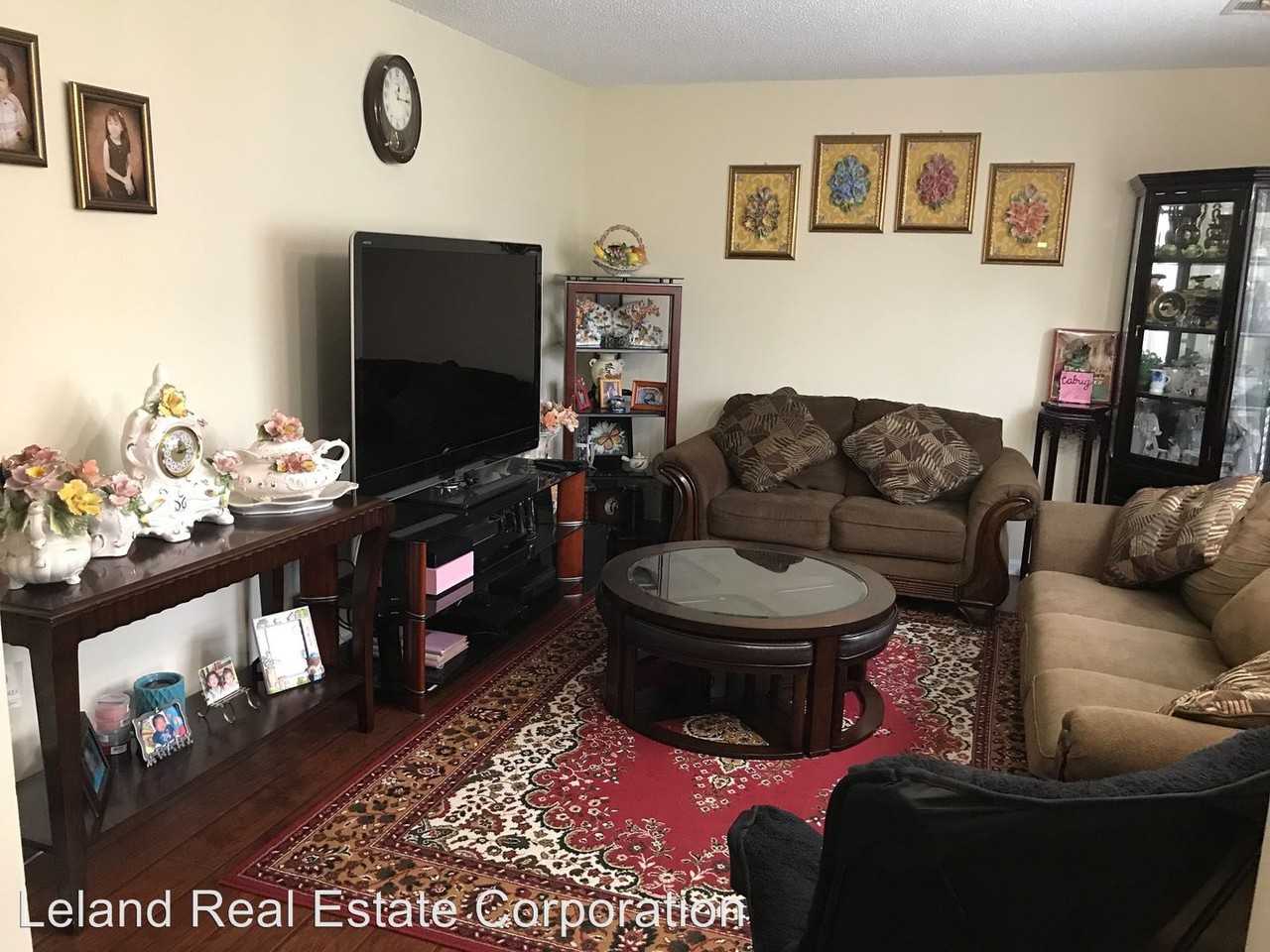 1756 Aquamarine Dr, Virginia Beach, VA 23456 3 bedroom House Rental