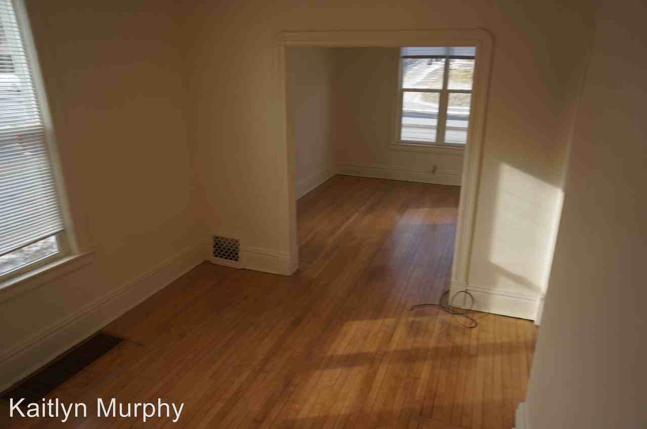 902 - 904 E 4th Street - Photo 2 of 3