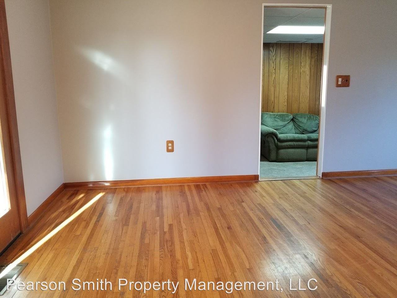 19580 Smith Cir - Photo 3 of 3