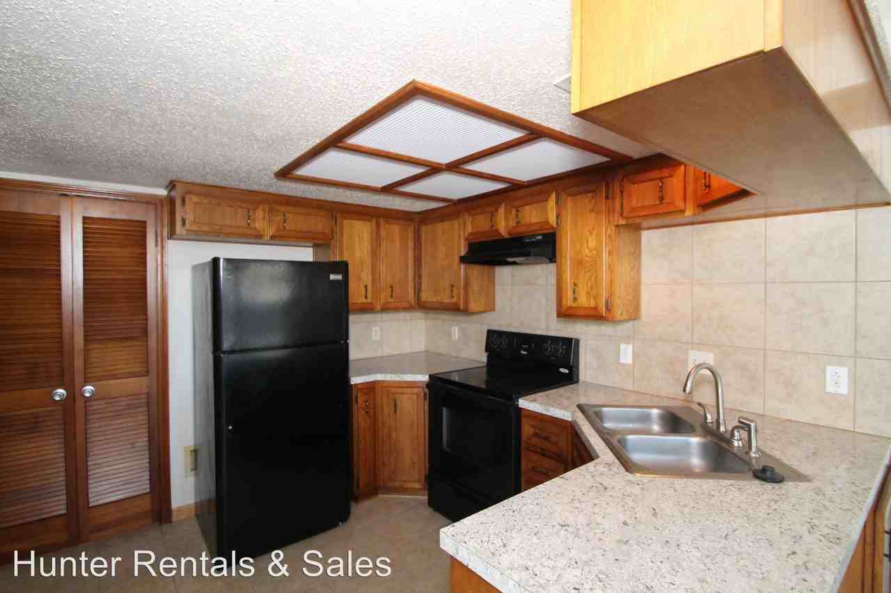 2014 Cedarview Dr - Photo 3 of 7