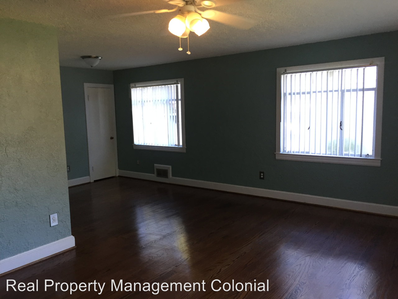 2316 Berkley Ave SW - Photo 2 of 11