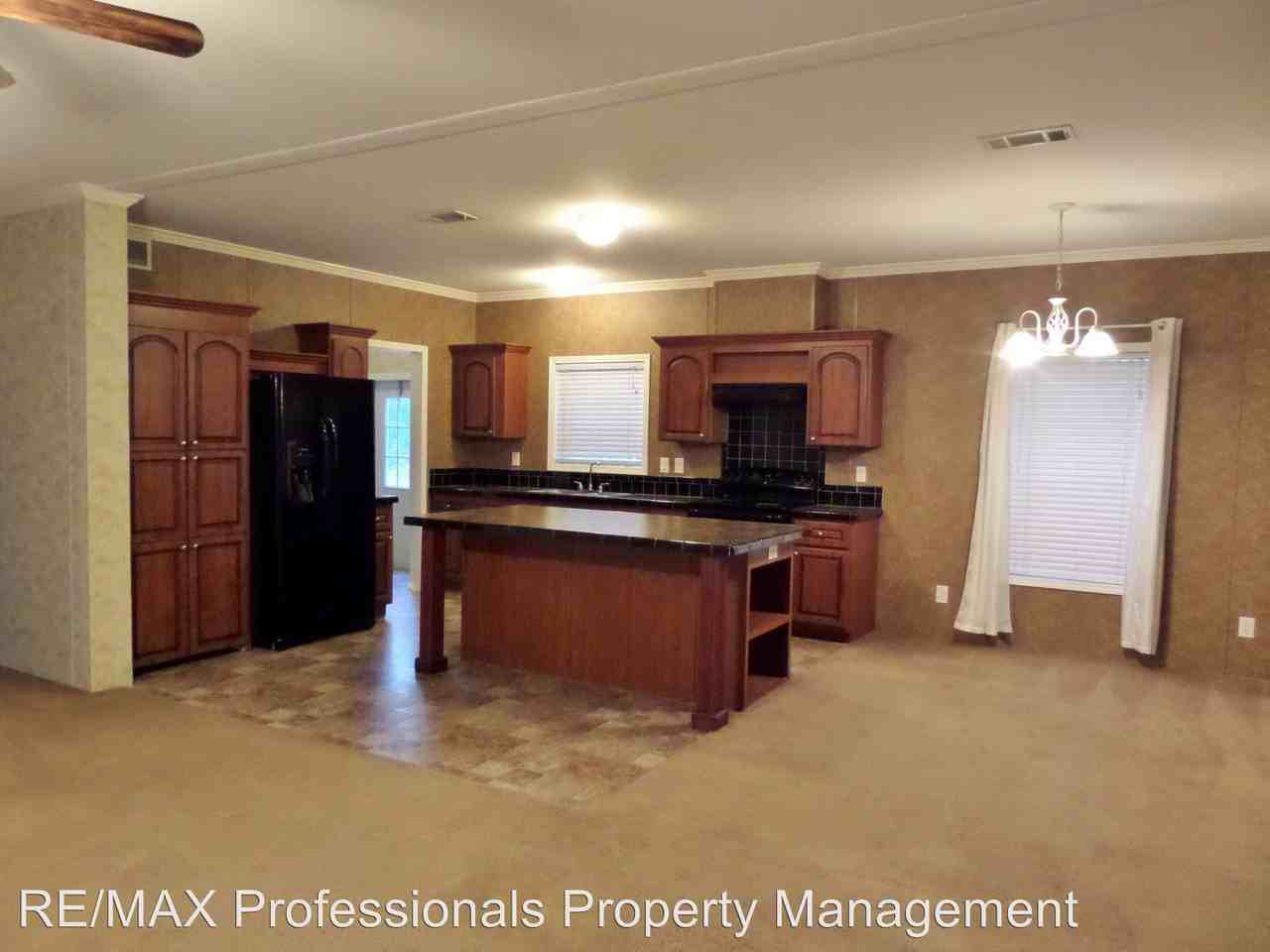 204 SW Beyond Ct - Photo 3 of 16