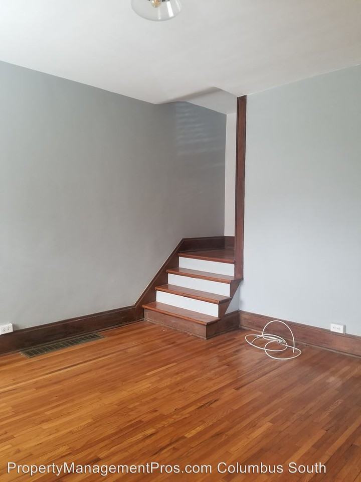 42 W Kossuth St - Photo 2 of 16