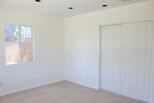 8254 Morton Ave - Photo 3 of 23