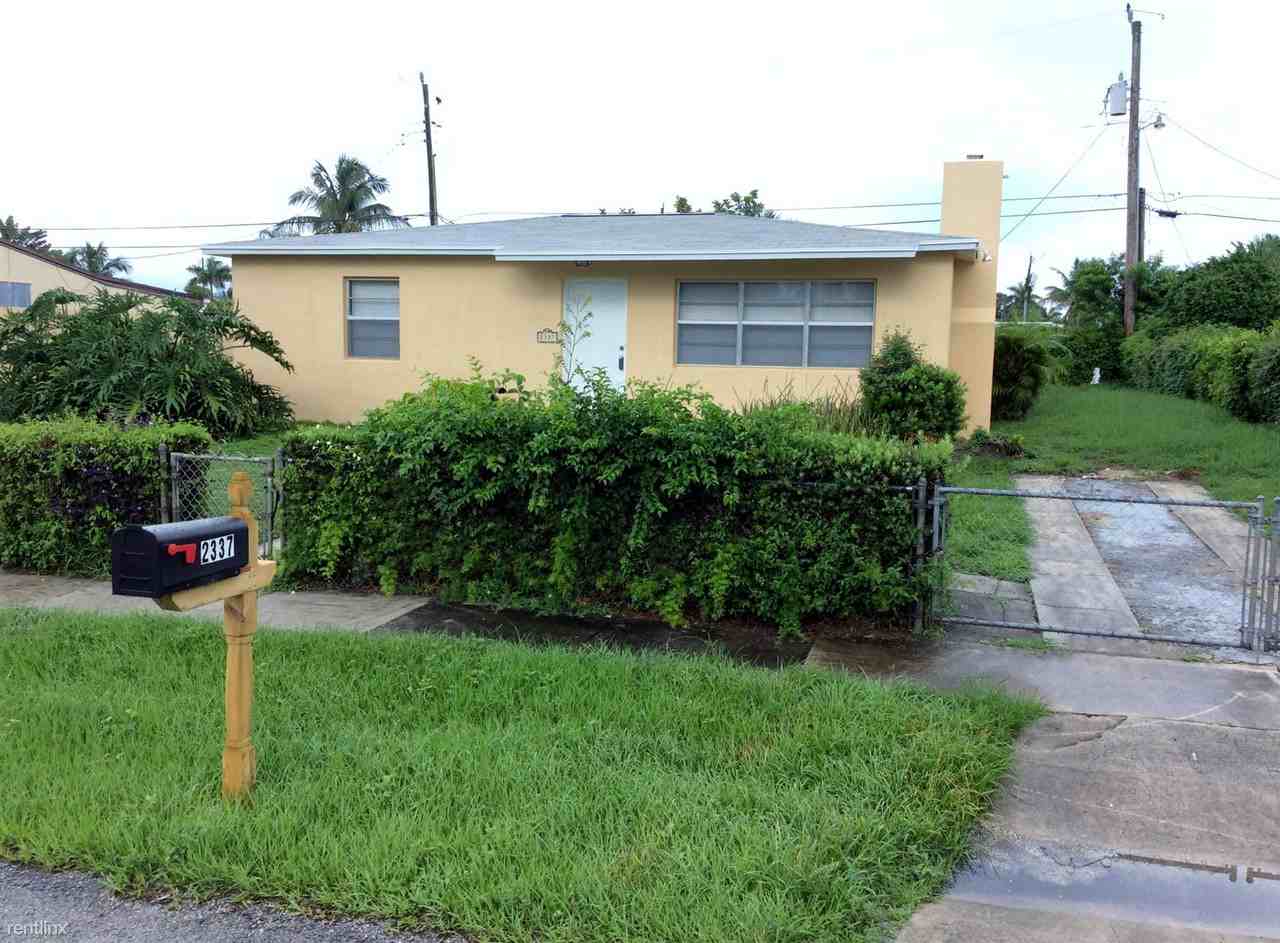 2337 Tallahassee Dr - Photo 2 of 7