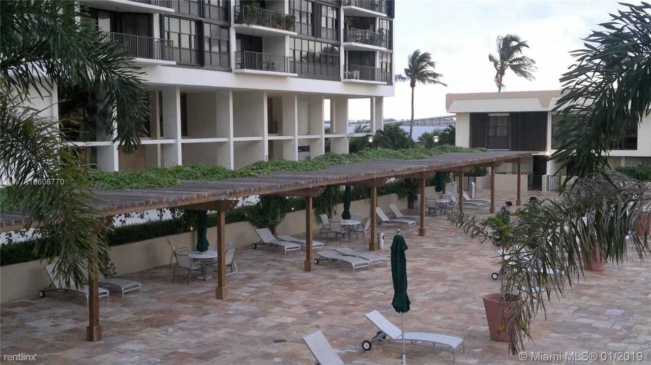 1865 Brickell Ave - Photo 3 of 15