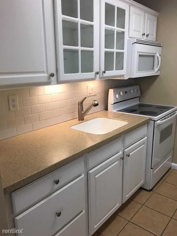 226 W Rittenhouse Square - Photo 3 of 15