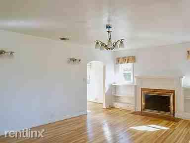 833 E Howard St - Photo 3 of 12