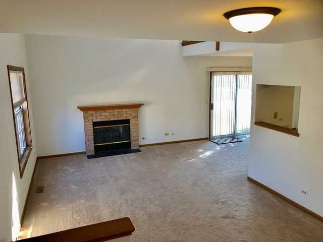 252 Kensington Ct - Photo 3 of 24