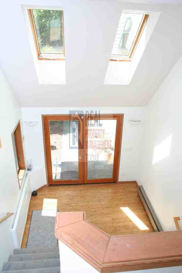 8100 Hansen Rd NE - Photo 3 of 33