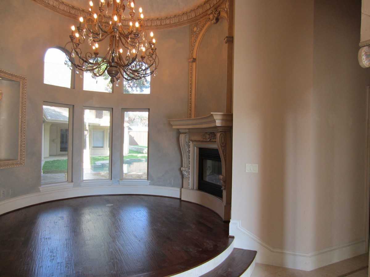 5150 Spanish Oaks Dr - Photo 2 of 24