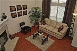 11516 Chaucer Dr - Photo 2 of 9