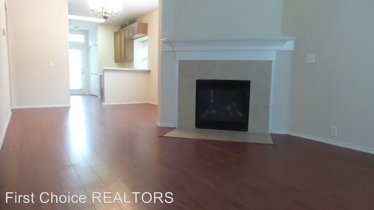 11516 Chaucer Dr - Photo 3 of 9