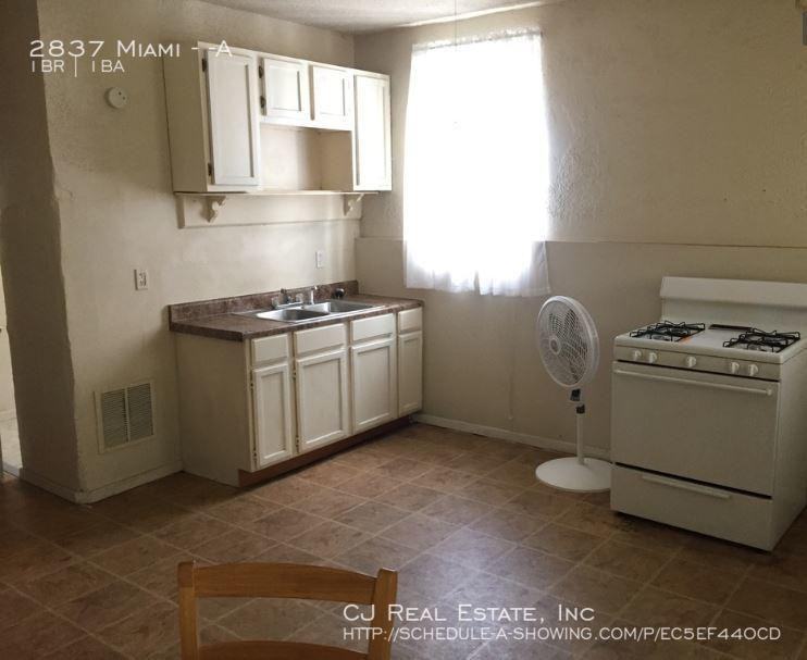 2837 Miami St - Photo 2 of 4