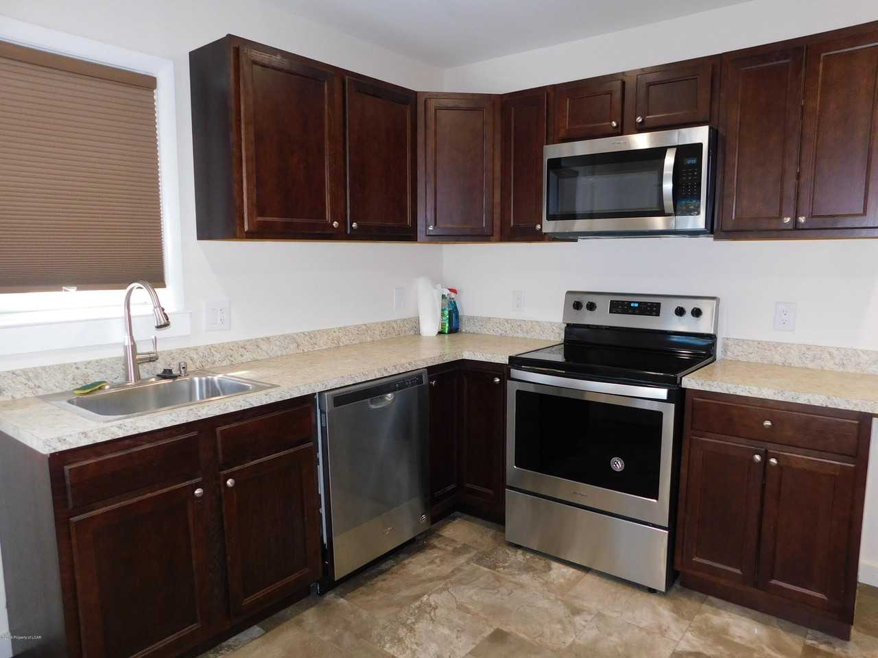 261 Wright Ave - Photo 2 of 11