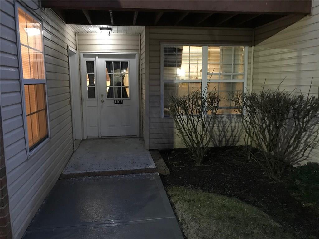 1302 Plymouth Rd - Photo 2 of 13