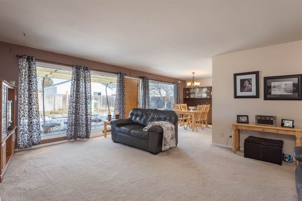 5018 W Northwest Blvd - Photo 2 of 4