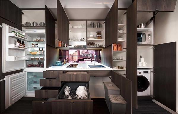 215 Queen Street West #1216